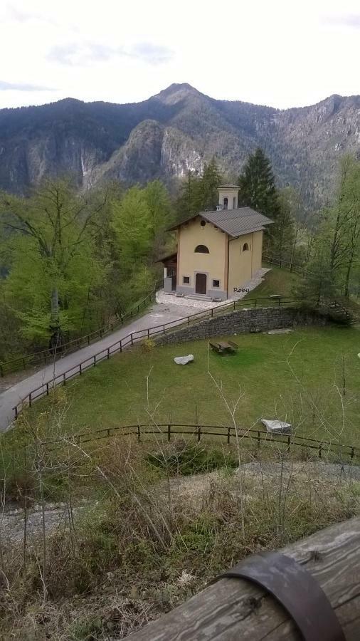 B&B Ai Pini Tiarno di Sopra 외부 사진